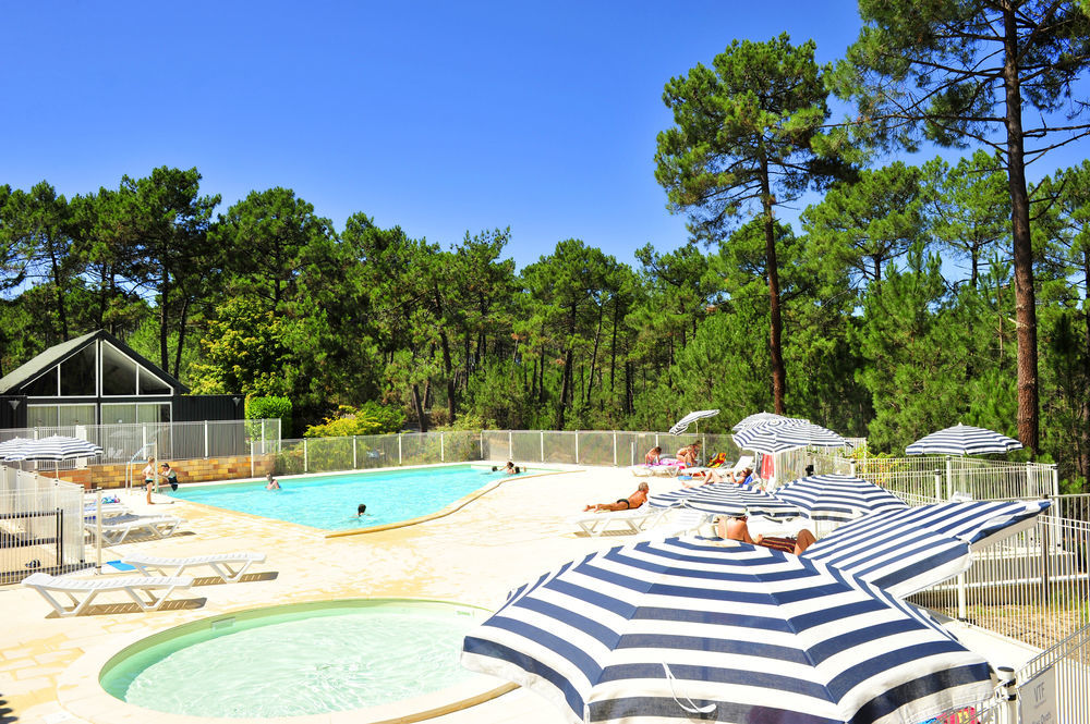Vtf Les Oyats Sylvadoures Hotel Maubuisson Bagian luar foto