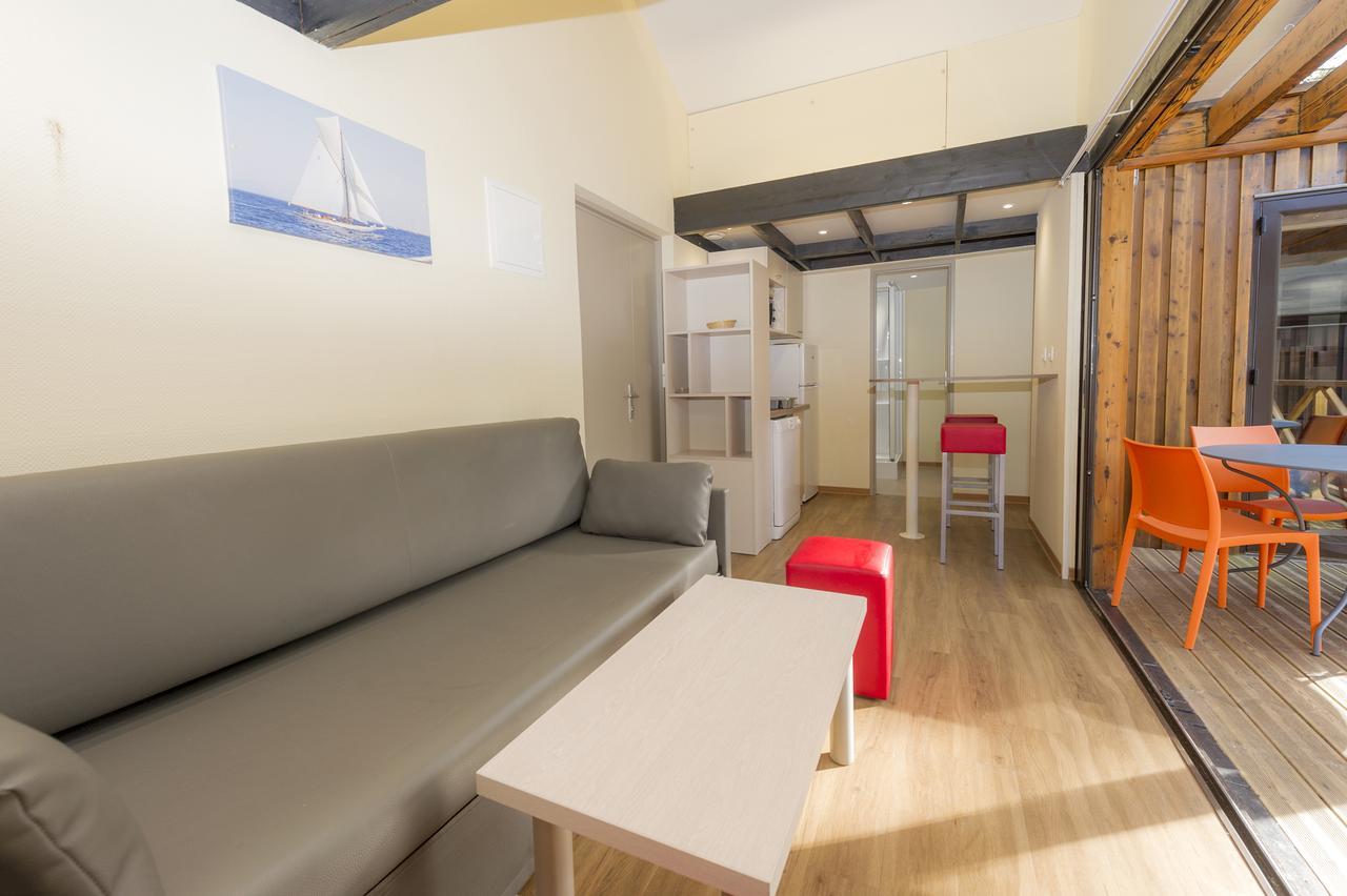 Vtf Les Oyats Sylvadoures Hotel Maubuisson Bagian luar foto